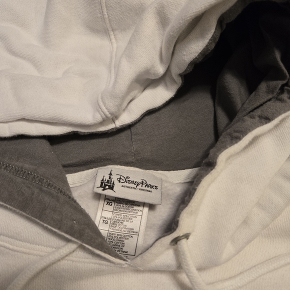 🆕️3/$30🎄Disney Hoodie - Picture 3 of 7